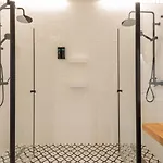 Metropolitan By Staynn Apartment