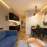 Apartment Metropolitan By Staynn Bilbao