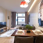 Metropolitan By Staynn Apartment *
