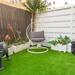 Metropolitan By Staynn Apartment *