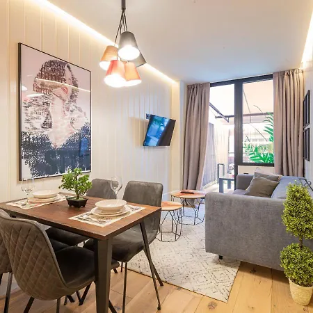 Metropolitan By Staynn Апартаменти