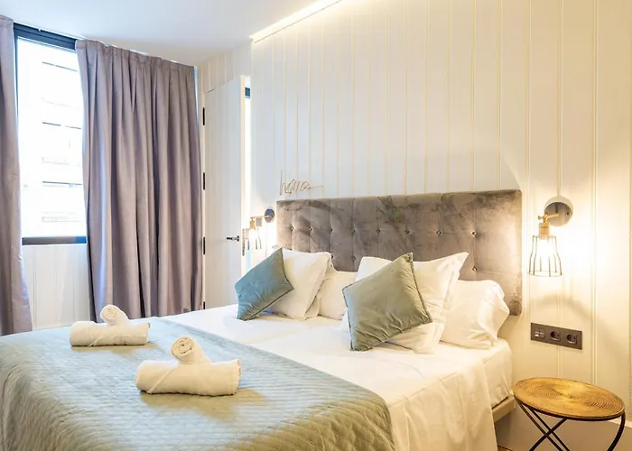 Metropolitan By Staynn *