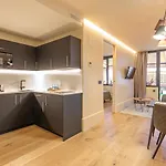 Metropolitan By Staynn