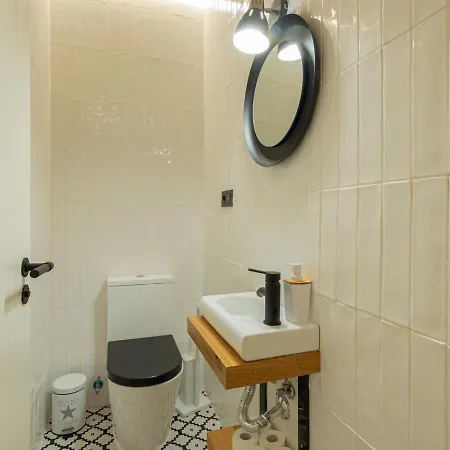 Metropolitan By Staynn *