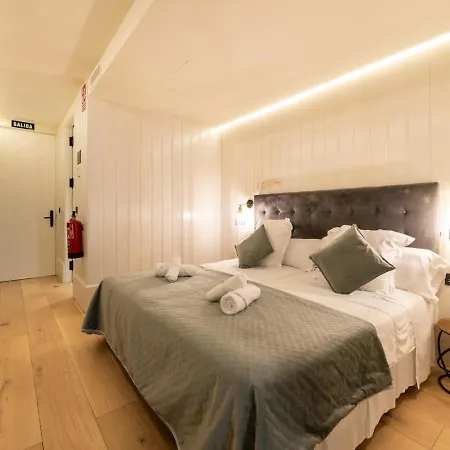 Metropolitan By Staynn