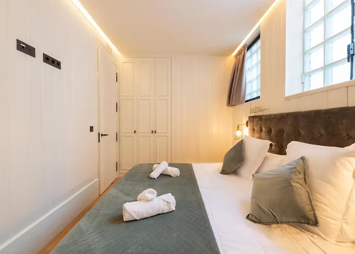 Metropolitan By Staynn Bilbao