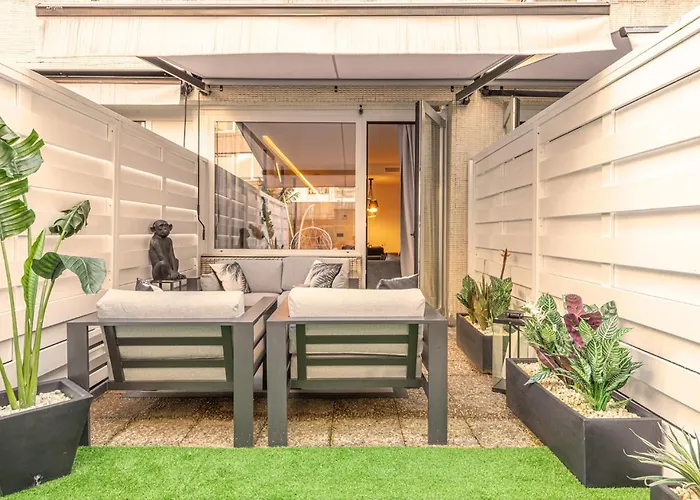 Metropolitan By Staynn Apartment *