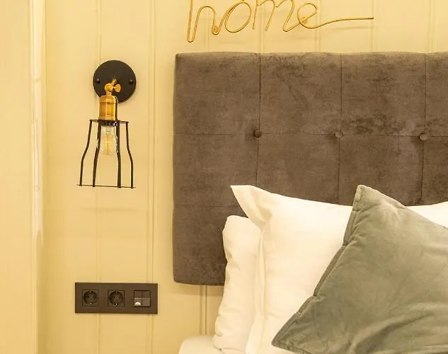 Metropolitan By Staynn Apartment *