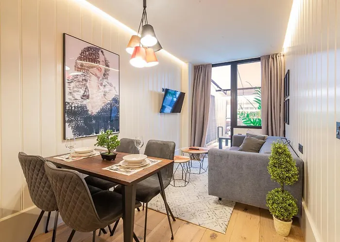 Metropolitan By Staynn Apartment