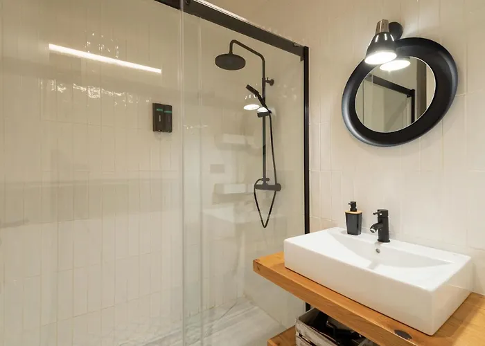 Metropolitan By Staynn Apartment