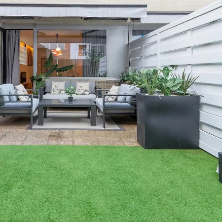 Metropolitan By Staynn アパート