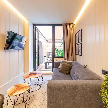 Apartment Metropolitan By Staynn